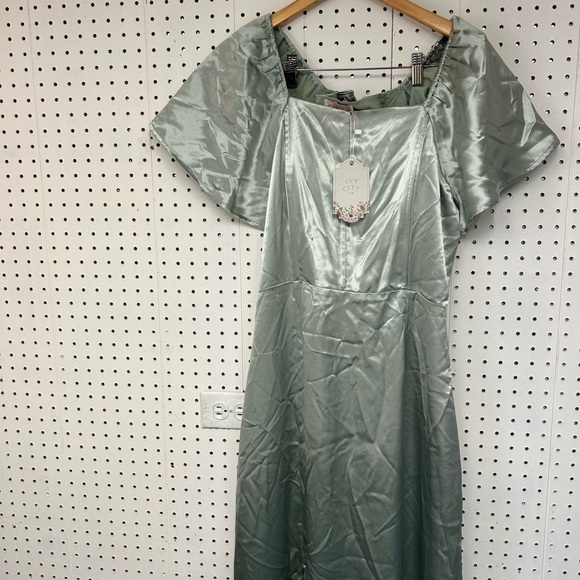Ivy City Co Silver Maxi Dress - Picture 3 of 7